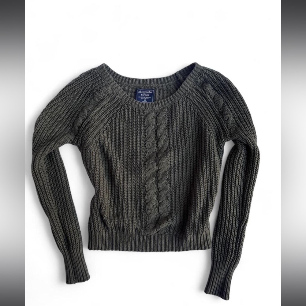 Y2K winter Abercombie and Fitch cable Knit sweater
